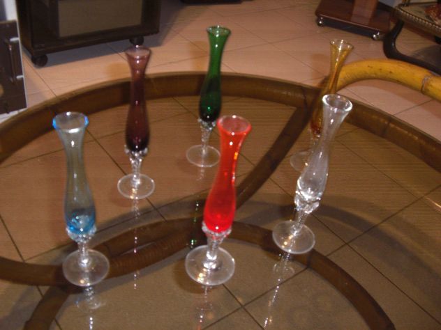 Murano 6 bicchieri in vetro colori vari. Manifattura artigianale. Ottimi. - Foto 3