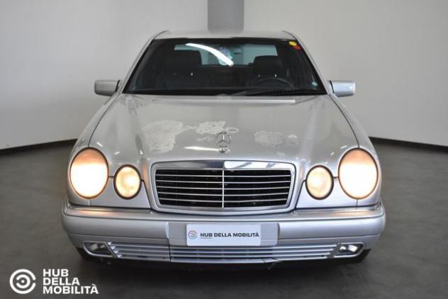 MERCEDES-BENZ E 250 turbodiesel cat Avantgarde rif. 24066893
