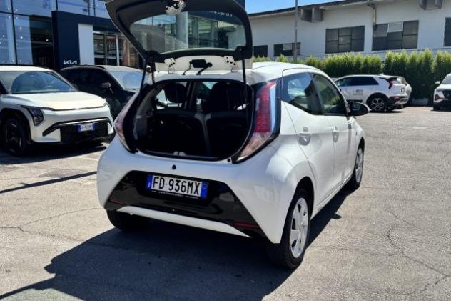 TOYOTA Aygo 1.0 VVT-i 69 CV 5 porte x-cite MMT rif. 24066679 - Foto 7