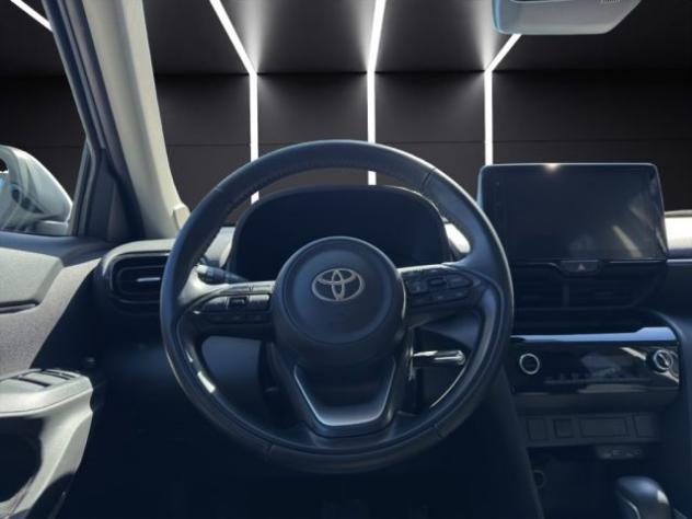 TOYOTA Yaris Cross 1.5 Hybrid 5p. E-CVT Active rif. 23549133 - Foto 10