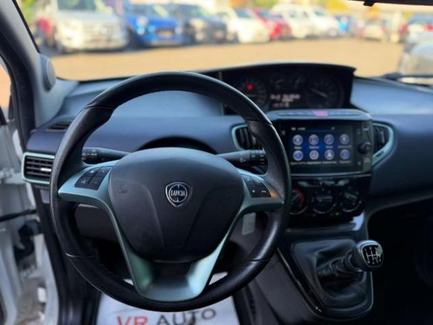Lancia Ypsilon 1.0 Hybrid Gold Plus CARPLAY/RETROCAM-PROMO FIN - Foto 9