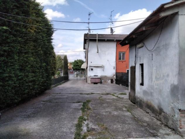 Immobile in asta di 72 m², box auto in vendita a Gualtieri - Foto 4