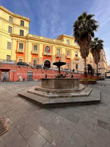 APPARTAMENTO NEL CENTRO STORICO DI SALERNO, A DUE PASSI DAL DUOMO