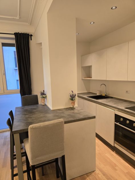 LORETO / CAIAZZO β 2 CAMERE PER 2 STUDENTESSE - Foto 4
