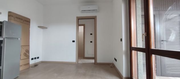 MORENA CENTRONI BILOCALE PARZIALMENTE ARREDATO CON TERRAZZO PRIVATO - Foto 3