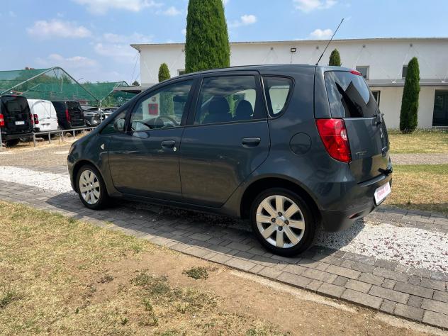 Mitsubishi Colt Colt 5p 1.1 Inform Gpl - Foto 2
