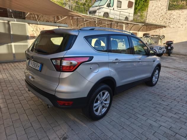Ford Kuga 1.5 TDCI 120 CV S&S 2WD Plus - Foto 9