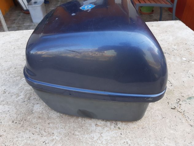 BAULETTO ORIGINALE PIAGGIO FREE 1996 CON SUPPORTO E VITI FISSAGGIO - Foto 2
