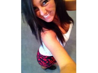 Amore e incontri Cuneo - Donna di Cuneo. Fisico Normale