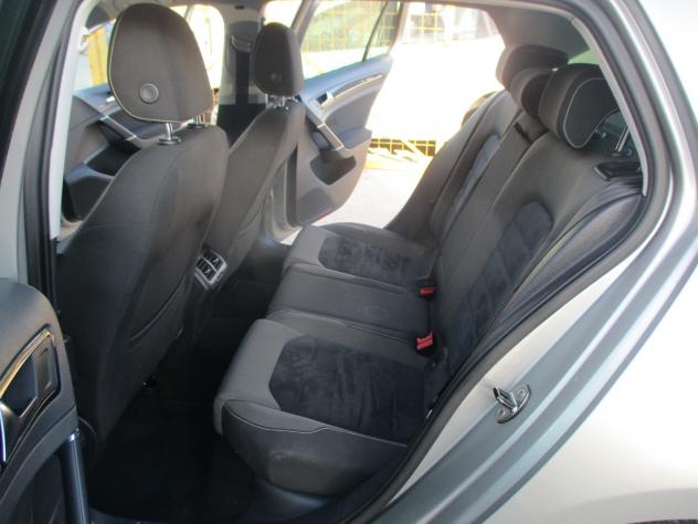 Volkswagen Golf 2.0 TDI 150 CV DSG 5p. Highline - Foto 6