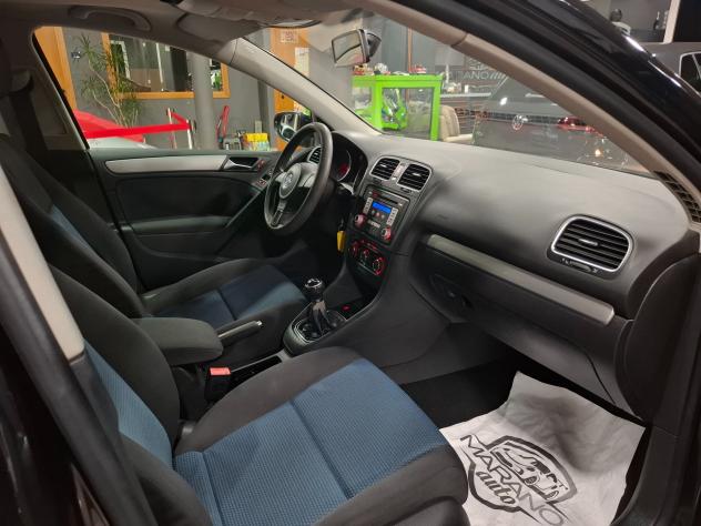 Volkswagen Golf 6. 1.6 TDI - Foto 8