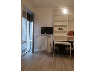via BARI 8 Monolocale zona Santa Rita/ Famagosta/ospedale San Paolo