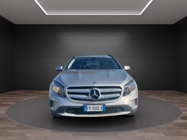 MERCEDES GLA (X156) GLA 180 d Business - Foto 2