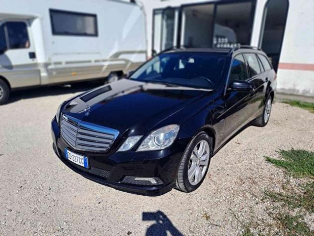 MERCEDES-BENZ E 250 CDI S.W. BlueEFFICIENCY Avantgarde rif. 24114084
