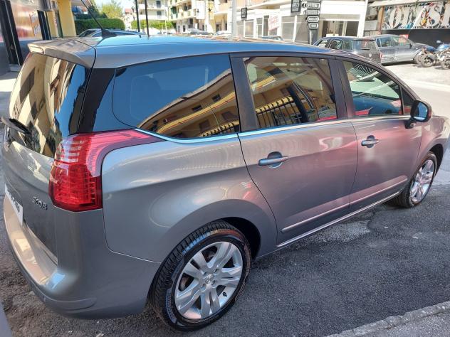 Peugeot 5008 1.6 HDi 115CV Allure 85Kw - Foto 7