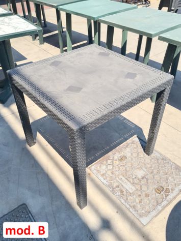 tavoli in plastica da esterno usati - Foto 4