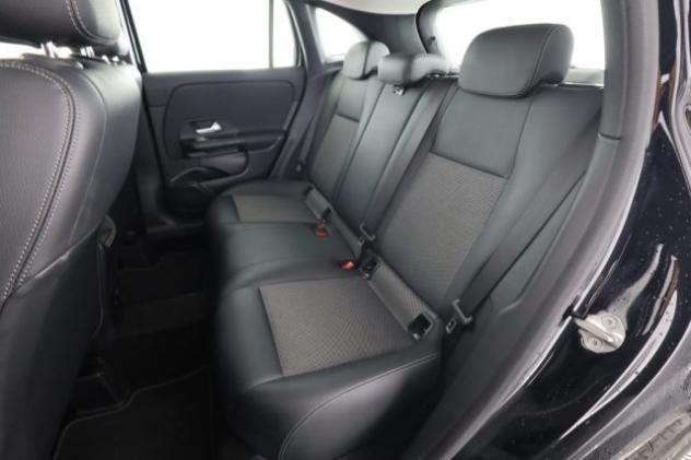 MERCEDES-BENZ CLA sse GLA GLA 180 d Automatic Business rif. 24013157 - Foto 3
