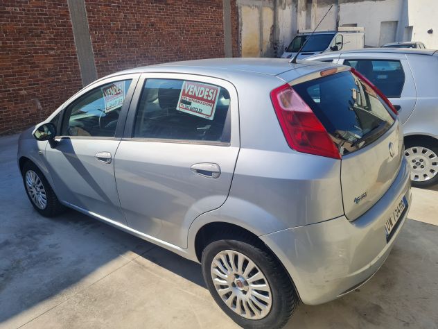 VENDO FIAT GRANDE PUNTO 5 P METANO ANNO 2009 - Foto 4