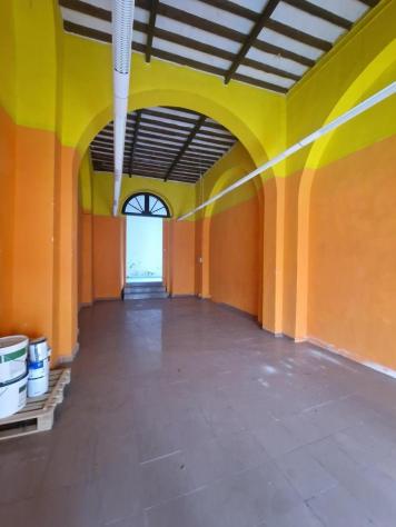 Capannone commerciale in vendita a Carrara 50 mq Rif: 1308942