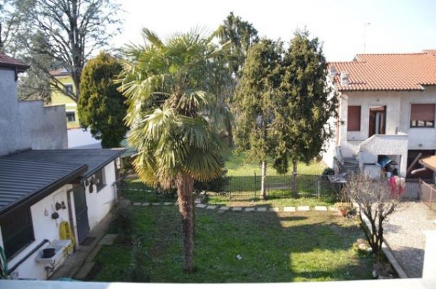 Villa di 75 m² con 2 locali e box auto doppio in vendita a Parabiago - Foto 2