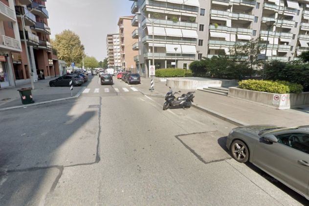 VIA BARLETTA SANTA RITA GRAZIOSO QUADRILOCALE RISTRUTTURATO