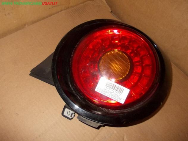 FANALE POST.D. CORNICE NERA ALFA ROMEO MITO (955-X6/QZ/10)  Parti elettriche  Fanaleria  Fanali  Fanale post. sx. ALFA ROMEO - MITO - 01-06-2008 -