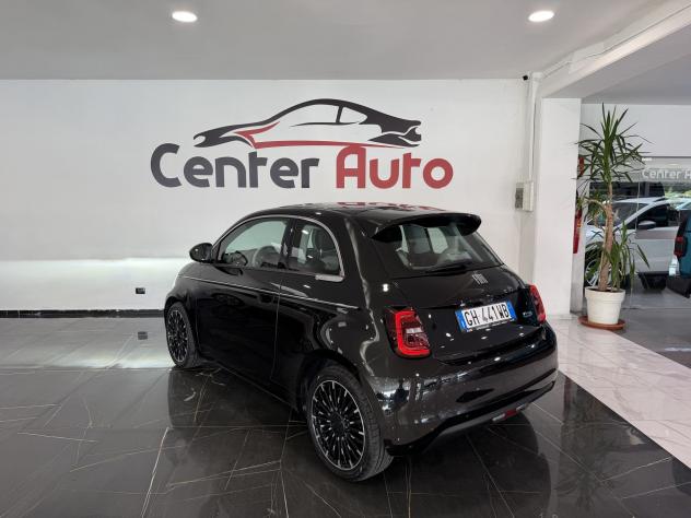 FIAT 500 Electric La Prima 3+1 - Foto 6