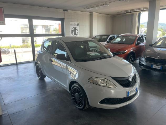 Lancia Ypsilon 1.2 69cv GPL Ecochic Elefantino - Foto 5