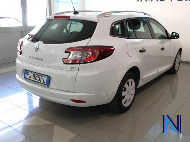 RENAULT Mane 1.5 dCi 110 CV S&S SporTour Wave - Foto 8