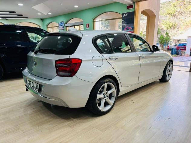 BMW 116d 5p. Efficient Dynamics Urban - Foto 4