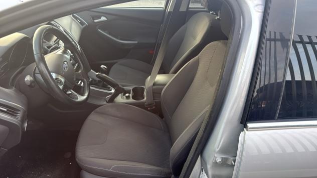 Ford Focus 1.6 TDCi 115 CV SW Titanium - Foto 6