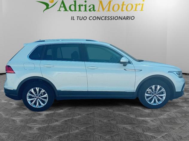 Volkswagen Tiguan 2.0 TDI SCR 110KW Life DSG - Foto 6