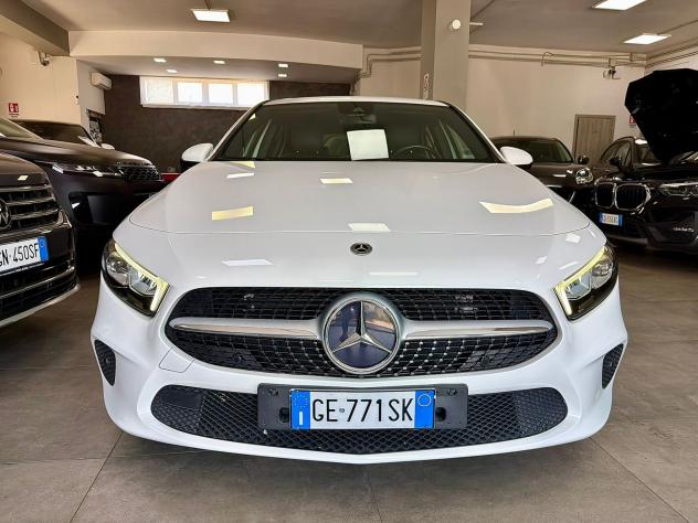 Mercedes A 180d 2.0 Automatic Sport Plus 2021 - Foto 2