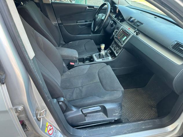 Volkswagen Passat 1.9 TDI/105CV DPF Var. BlueMotion - Foto 9