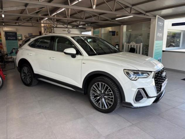 AUDI Q3 SPB 45 TFSI e S tronic S line edition rif. 24089145 - Foto 3