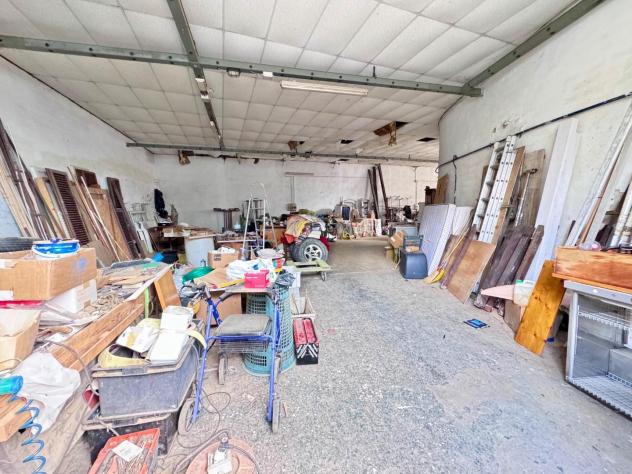 capannone in vendita a Vicopisano in zona Uliveto Terme