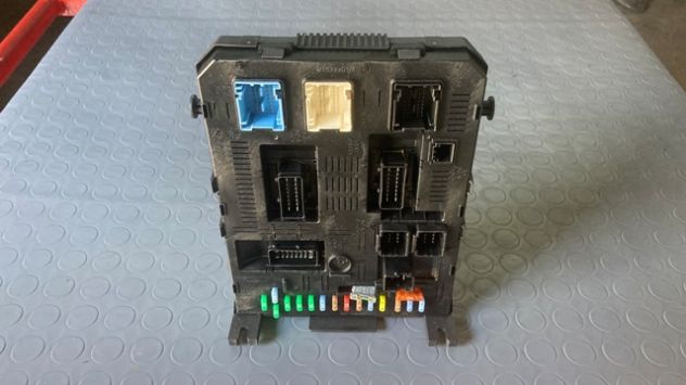 Body computer Citroen C4 1.6 16v del 2006 (9658158780)