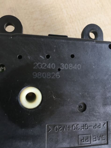 Motorino Attuatore riscaldamento abitacolo Nissan Patrol GR Y61 3.0 / 2.8 - Foto 4