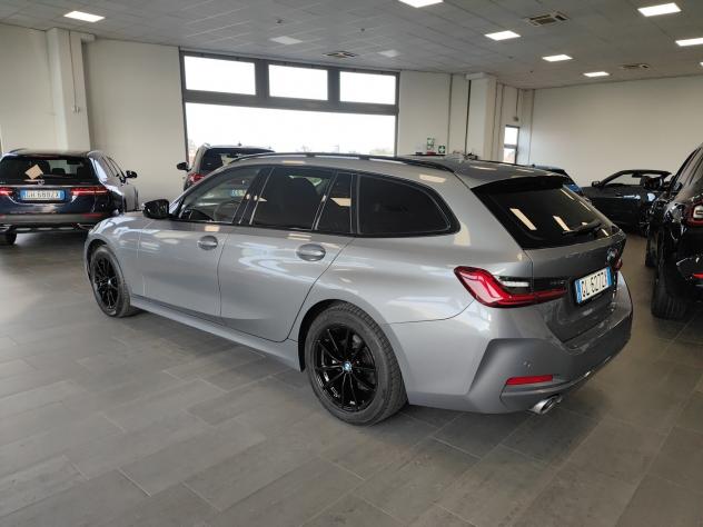 BMW Serie 3 320d Touring MHEV 48V Fari LED Head-up Display - Foto 9
