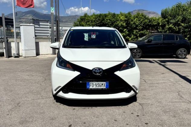 TOYOTA Aygo 1.0 VVT-i 69 CV 5 porte x-cite MMT rif. 24066679 - Foto 2