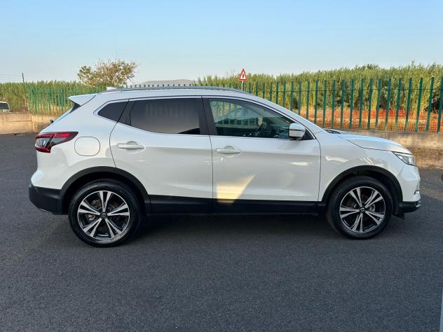 Nissan Qashqai 1.5 dCi 115 CV N-Connecta - Foto 8