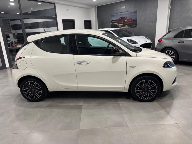 Lancia Ypsilon 1.0 FireFly 5 porte S&S Hybrid Gold Plus - Foto 4