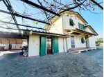Villa in vendita a Lunata - Capannori 240 mq  Rif: 1376885
