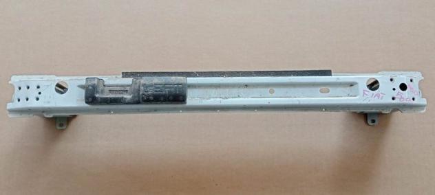 TRAVERSA PARAURTI POST. BIANCA 999-U1294413 Carrozzeria  Lamierati esterni  Paraurti  Traversa parau FIAT - 500 L - 01-07-2012 - 01-06-2018, FIAT - 50