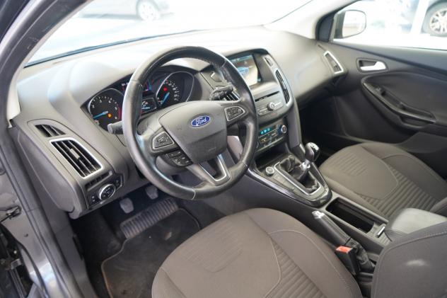Ford Focus 1.5 TDCi 120 CV Plus - Foto 9