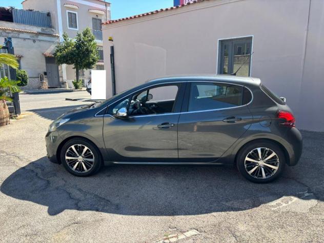 PEUGEOT 208 1.6 BlueHDi 100 S&S 5p.Allure - Foto 8