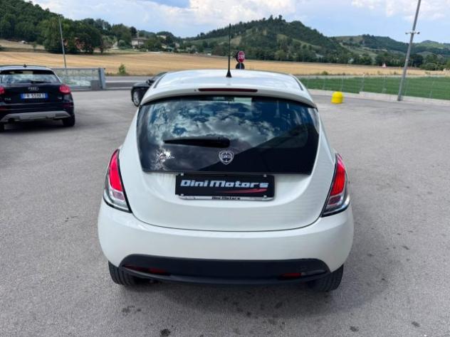 LANCIA Ypsilon 0.9 TwinAir 85 CV 5 porte Metano Ecochic Silver rif. 23873896 - Foto 6