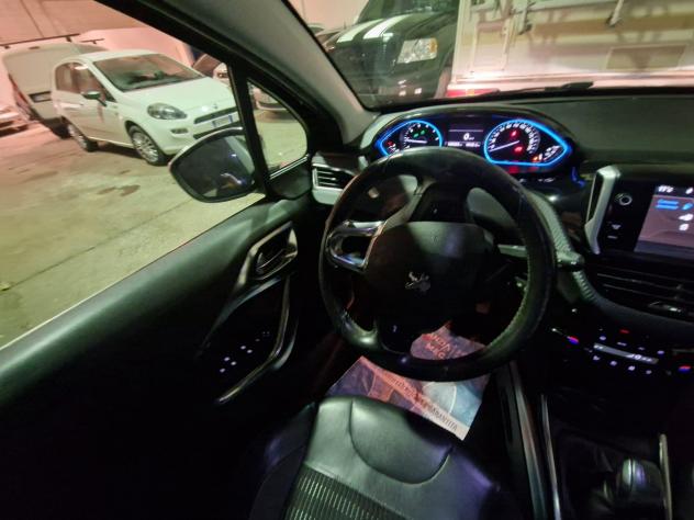 Peugeot 2008 1.2 VTi 82CV Allure - Foto 4