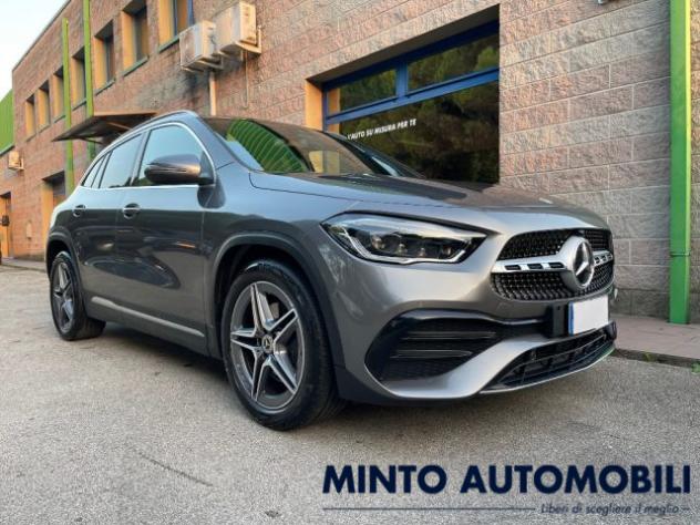 MERCEDES-BENZ GLA 180 D PREMIUM CERCHI 19"UNIPROPRIETARIO 64 COLORI LED rif. 21726225