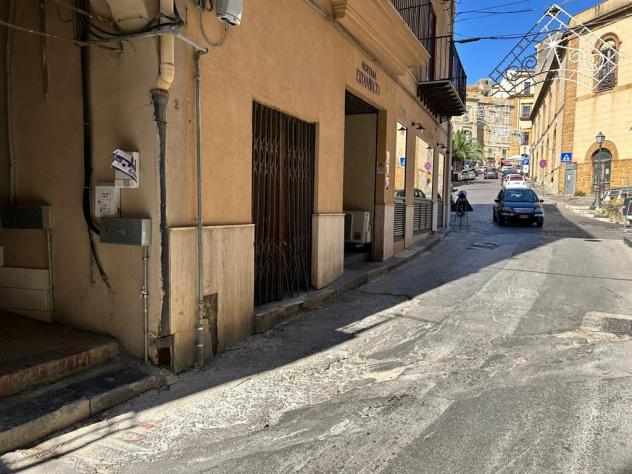 Inizio via Garibaldi magazzino - Foto 11